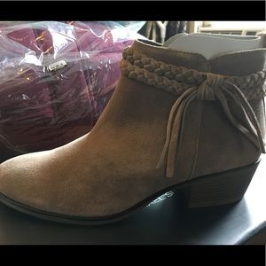 Beautiful Tan Suede Booties-Size 9